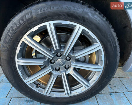 Сірий Ауді Ку 7, об'ємом двигуна 3 л та пробігом 165 тис. км за 28000 $, фото 23 на Automoto.ua