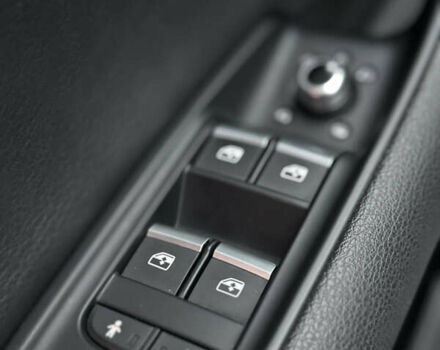 Серый Ауди Ку 7, объемом двигателя 3 л и пробегом 138 тыс. км за 33500 $, фото 47 на Automoto.ua