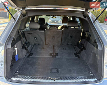 Сірий Ауді Ку 7, об'ємом двигуна 3 л та пробігом 165 тис. км за 28000 $, фото 21 на Automoto.ua