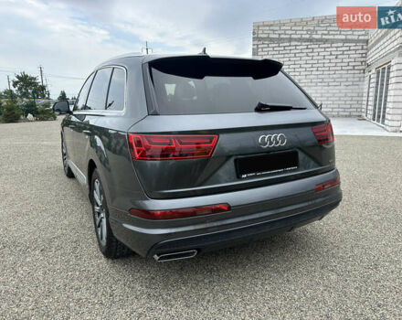 Ауди Ку 7 2018 в Тернополе на Automoto.ua Серый Ауди Ку 7, объемом двигателя 2.97 л и пробегом 195 тыс. км за 39500 $, фото 6 на Automoto.ua