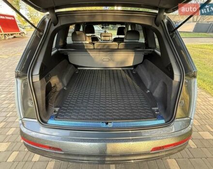 Ауди Ку 7 2018 в Одессе на Automoto.ua Серый Ауди Ку 7, объемом двигателя 2.97 л и пробегом 236 тыс. км за 38700 $, фото 96 на Automoto.ua