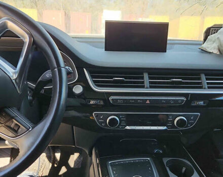 Сірий Ауді Ку 7, об'ємом двигуна 3 л та пробігом 125 тис. км за 11700 $, фото 9 на Automoto.ua