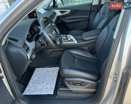 Ауди Ку 7 2018 в Киеве на Automoto.ua Серый Ауди Ку 7, объемом двигателя 2.97 л и пробегом 150 тыс. км за 41079 $, фото 10 на Automoto.ua