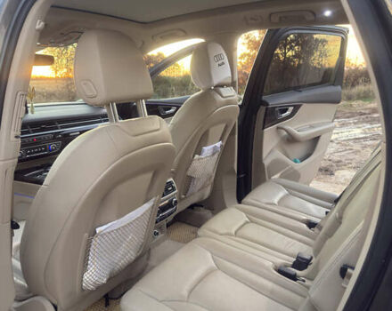 Сірий Ауді Ку 7, об'ємом двигуна 3 л та пробігом 174 тис. км за 27000 $, фото 7 на Automoto.ua