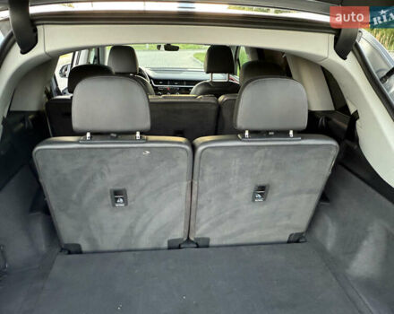 Сірий Ауді Ку 7, об'ємом двигуна 3 л та пробігом 175 тис. км за 24500 $, фото 11 на Automoto.ua