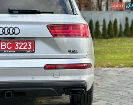 Серый Ауди Ку 7, объемом двигателя 0 л и пробегом 180 тыс. км за 28000 $, фото 6 на Automoto.ua