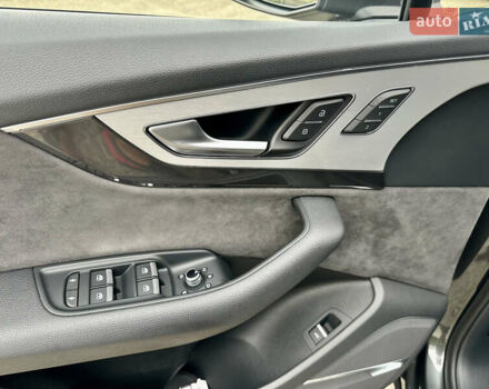 Ауди Ку 7 2018 в Тернополе на Automoto.ua Серый Ауди Ку 7, объемом двигателя 2.97 л и пробегом 195 тыс. км за 39500 $, фото 25 на Automoto.ua