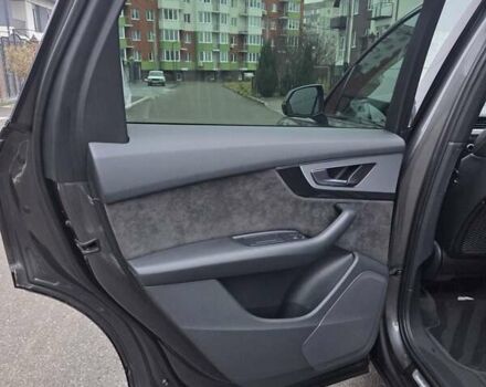 Серый Ауди Ку 7, объемом двигателя 3 л и пробегом 348 тыс. км за 39500 $, фото 16 на Automoto.ua