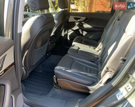 Сірий Ауді Ку 7, об'ємом двигуна 2 л та пробігом 125 тис. км за 33500 $, фото 10 на Automoto.ua