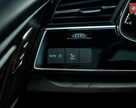 Серый Ауди Ку 7, объемом двигателя 3 л и пробегом 185 тыс. км за 40000 $, фото 20 на Automoto.ua