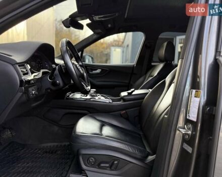 Серый Ауди Ку 7, объемом двигателя 3 л и пробегом 205 тыс. км за 23900 $, фото 33 на Automoto.ua