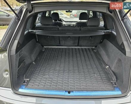 Сірий Ауді Ку 7, об'ємом двигуна 2.97 л та пробігом 71 тис. км за 52490 $, фото 31 на Automoto.ua