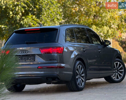 Серый Ауди Ку 7, объемом двигателя 2.97 л и пробегом 140 тыс. км за 48998 $, фото 11 на Automoto.ua