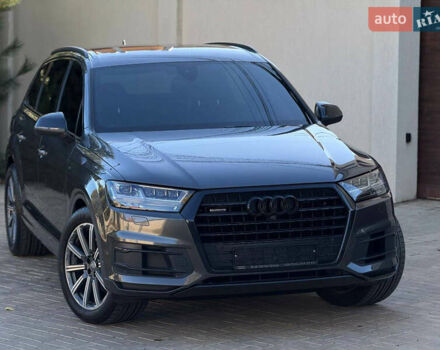 Серый Ауди Ку 7, объемом двигателя 2.97 л и пробегом 140 тыс. км за 48998 $, фото 2 на Automoto.ua