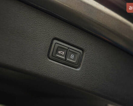 Серый Ауди Ку 7, объемом двигателя 3 л и пробегом 185 тыс. км за 40000 $, фото 16 на Automoto.ua