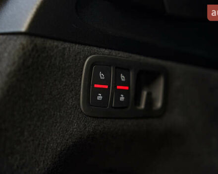 Серый Ауди Ку 7, объемом двигателя 3 л и пробегом 185 тыс. км за 40000 $, фото 13 на Automoto.ua