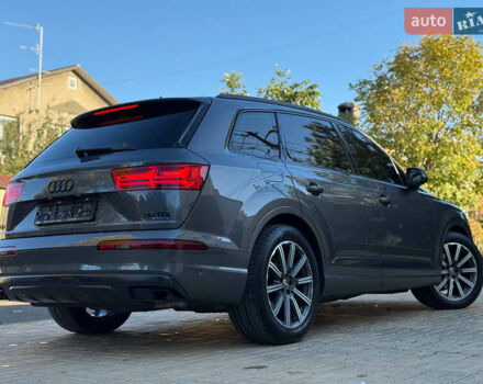 Серый Ауди Ку 7, объемом двигателя 2.97 л и пробегом 140 тыс. км за 48998 $, фото 6 на Automoto.ua