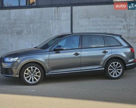 Серый Ауди Ку 7, объемом двигателя 2.97 л и пробегом 109 тыс. км за 53000 $, фото 4 на Automoto.ua