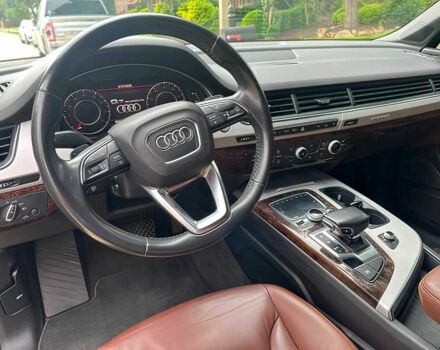 Сірий Ауді Ку 7, об'ємом двигуна 2 л та пробігом 48 тис. км за 16300 $, фото 9 на Automoto.ua