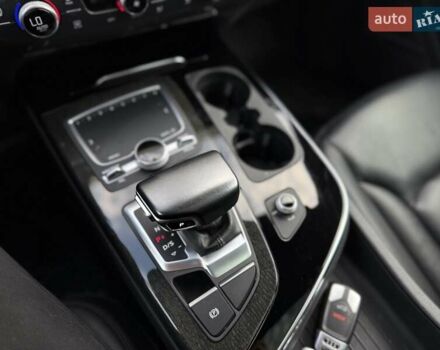 Серый Ауди Ку 7, объемом двигателя 3 л и пробегом 205 тыс. км за 23900 $, фото 62 на Automoto.ua