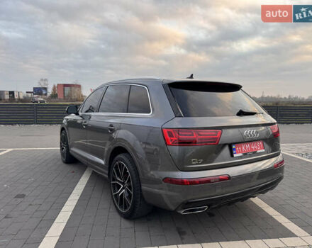 Серый Ауди Ку 7, объемом двигателя 3 л и пробегом 212 тыс. км за 28500 $, фото 5 на Automoto.ua