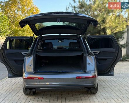 Серый Ауди Ку 7, объемом двигателя 2.97 л и пробегом 140 тыс. км за 48998 $, фото 12 на Automoto.ua