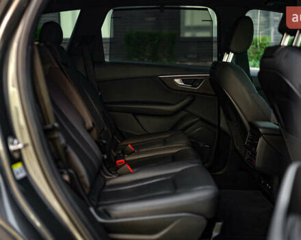 Серый Ауди Ку 7, объемом двигателя 3 л и пробегом 185 тыс. км за 40000 $, фото 4 на Automoto.ua