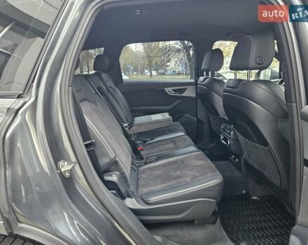 Сірий Ауді Ку 7, об'ємом двигуна 2.97 л та пробігом 71 тис. км за 52490 $, фото 36 на Automoto.ua