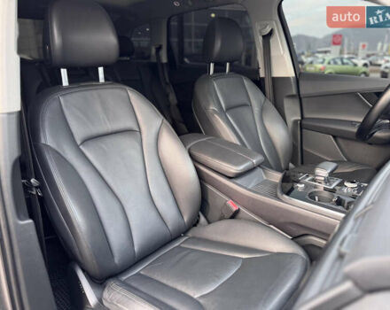 Серый Ауди Ку 7, объемом двигателя 3 л и пробегом 212 тыс. км за 27700 $, фото 30 на Automoto.ua