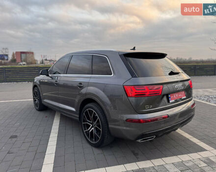 Серый Ауди Ку 7, объемом двигателя 3 л и пробегом 212 тыс. км за 27700 $, фото 4 на Automoto.ua