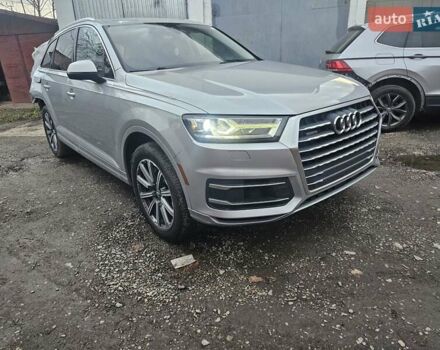 Серый Ауди Ку 7, объемом двигателя 3 л и пробегом 205 тыс. км за 18100 $, фото 1 на Automoto.ua