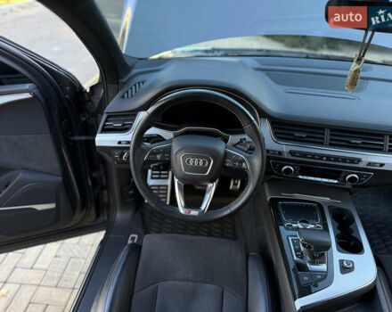 Серый Ауди Ку 7, объемом двигателя 2.97 л и пробегом 140 тыс. км за 48998 $, фото 30 на Automoto.ua