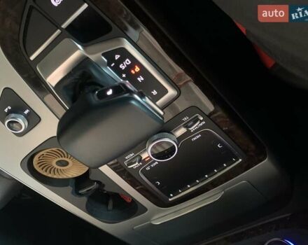 Сірий Ауді Ку 7, об'ємом двигуна 2 л та пробігом 125 тис. км за 33500 $, фото 18 на Automoto.ua