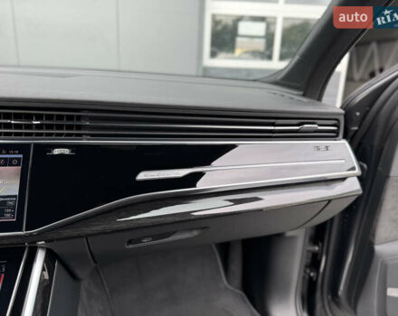 Серый Ауди Ку 7, объемом двигателя 3 л и пробегом 144 тыс. км за 57500 $, фото 72 на Automoto.ua