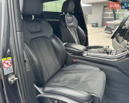 Серый Ауди Ку 7, объемом двигателя 3 л и пробегом 144 тыс. км за 57500 $, фото 60 на Automoto.ua