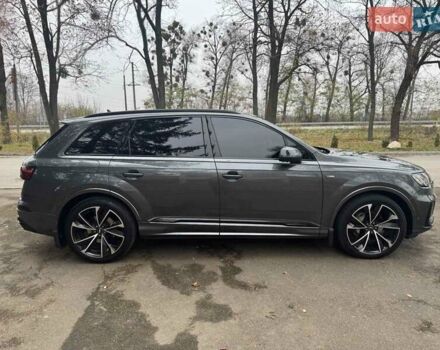 Серый Ауди Ку 7, объемом двигателя 3 л и пробегом 112 тыс. км за 65000 $, фото 4 на Automoto.ua