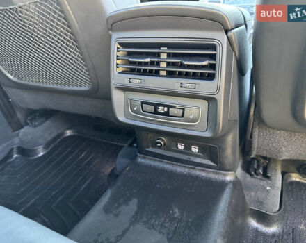 Сірий Ауді Ку 7, об'ємом двигуна 3 л та пробігом 126 тис. км за 39900 $, фото 6 на Automoto.ua