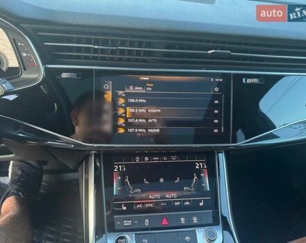 Ауди Ку 7 2020 в Киеве на Automoto.ua Серый Ауди Ку 7, объемом двигателя 3 л и пробегом 103 тыс. км за 43000 $, фото 13 на Automoto.ua