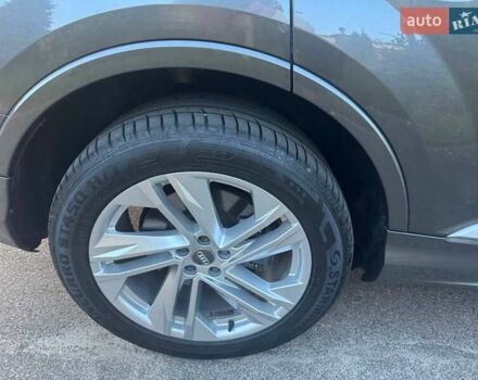 Ауди Ку 7 2020 в Киеве на Automoto.ua Серый Ауди Ку 7, объемом двигателя 3 л и пробегом 103 тыс. км за 43000 $, фото 25 на Automoto.ua