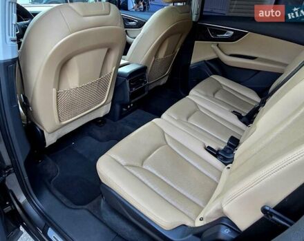 Сірий Ауді Ку 7, об'ємом двигуна 3 л та пробігом 57 тис. км за 55000 $, фото 47 на Automoto.ua