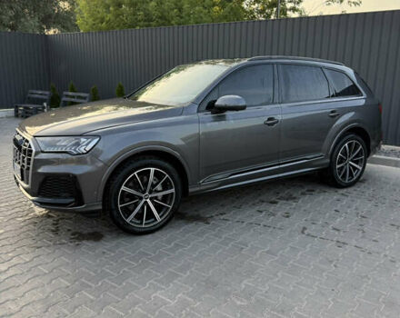 Серый Ауди Ку 7, объемом двигателя 3 л и пробегом 55 тыс. км за 52000 $, фото 2 на Automoto.ua