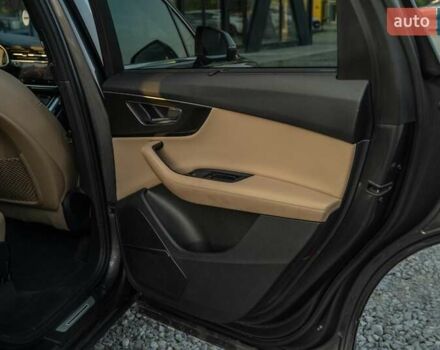 Сірий Ауді Ку 7, об'ємом двигуна 3 л та пробігом 15 тис. км за 47900 $, фото 55 на Automoto.ua