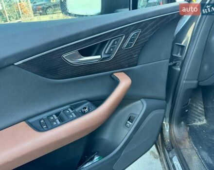 Серый Ауди Ку 7, объемом двигателя 3 л и пробегом 93 тыс. км за 37000 $, фото 10 на Automoto.ua