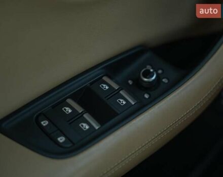 Сірий Ауді Ку 7, об'ємом двигуна 3 л та пробігом 15 тис. км за 47900 $, фото 28 на Automoto.ua