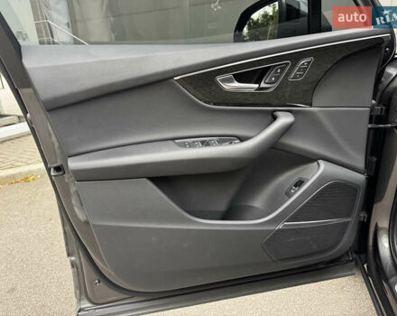 Серый Ауди Ку 7, объемом двигателя 2 л и пробегом 53 тыс. км за 46500 $, фото 13 на Automoto.ua