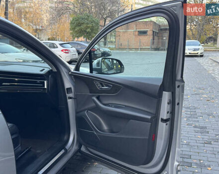 Серый Ауди Ку 7, объемом двигателя 3 л и пробегом 118 тыс. км за 55000 $, фото 63 на Automoto.ua