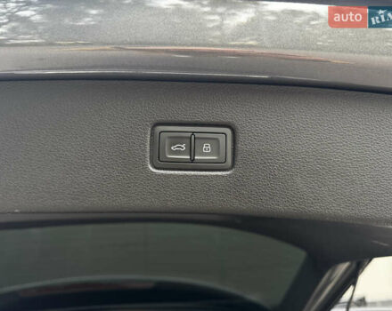 Сірий Ауді Ку 7, об'ємом двигуна 2 л та пробігом 53 тис. км за 46900 $, фото 21 на Automoto.ua