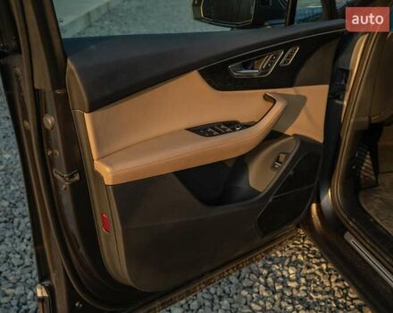 Сірий Ауді Ку 7, об'ємом двигуна 3 л та пробігом 15 тис. км за 47900 $, фото 54 на Automoto.ua