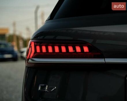 Сірий Ауді Ку 7, об'ємом двигуна 3 л та пробігом 15 тис. км за 47900 $, фото 10 на Automoto.ua