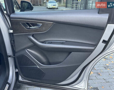 Серый Ауди Ку 7, объемом двигателя 3 л и пробегом 118 тыс. км за 55000 $, фото 57 на Automoto.ua